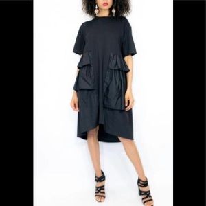 Black dress gorgeous dress with oversize pockets